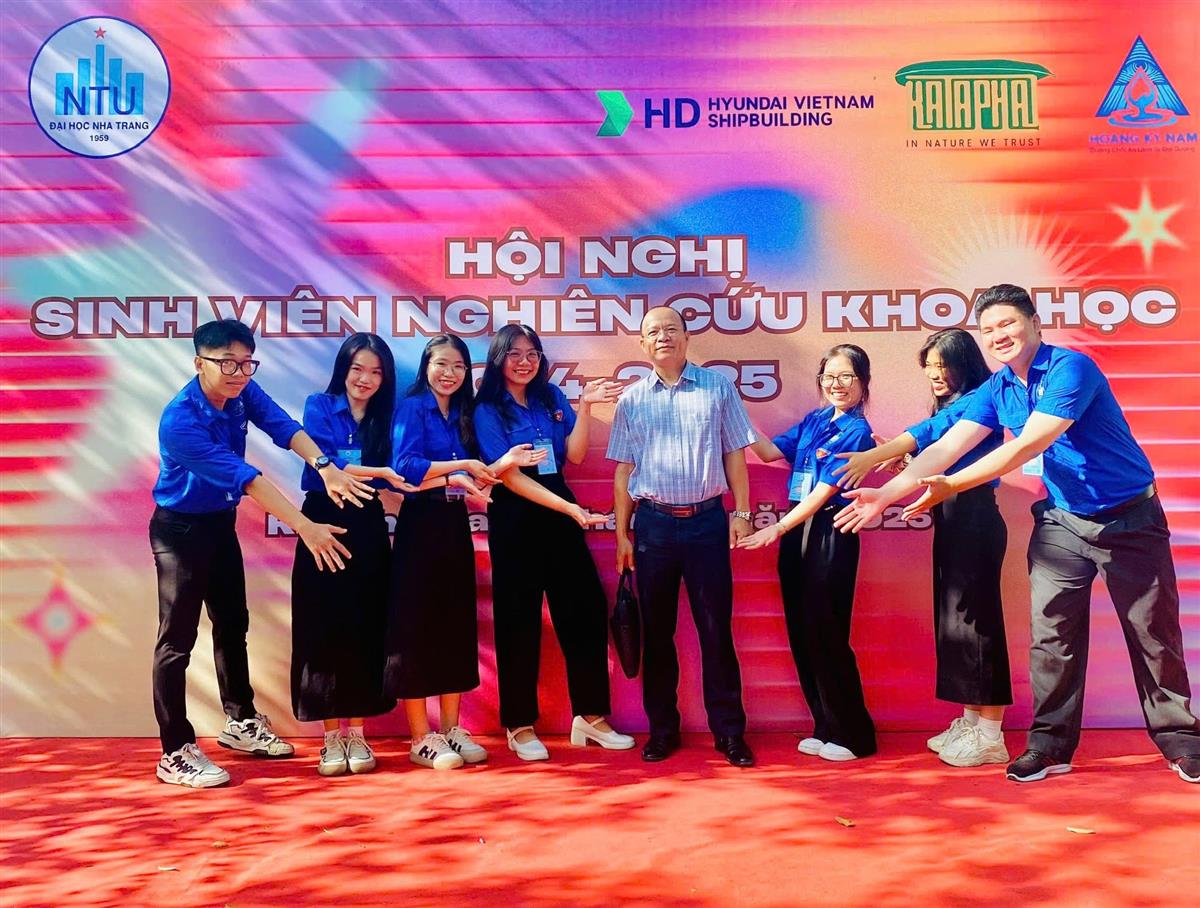 Hình 4. SV ngành tham gia Hội nghị SV NCKH cấp trường, năm học 2024-2025